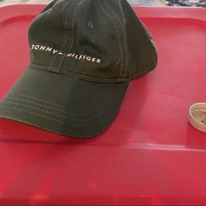 Tommy Hilfiger casual Dad hat.